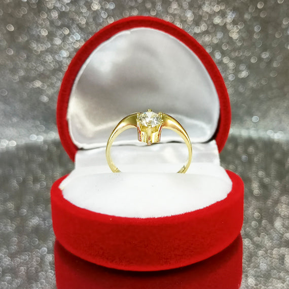 Unikalny złoty pierścionek korona z kamieniem