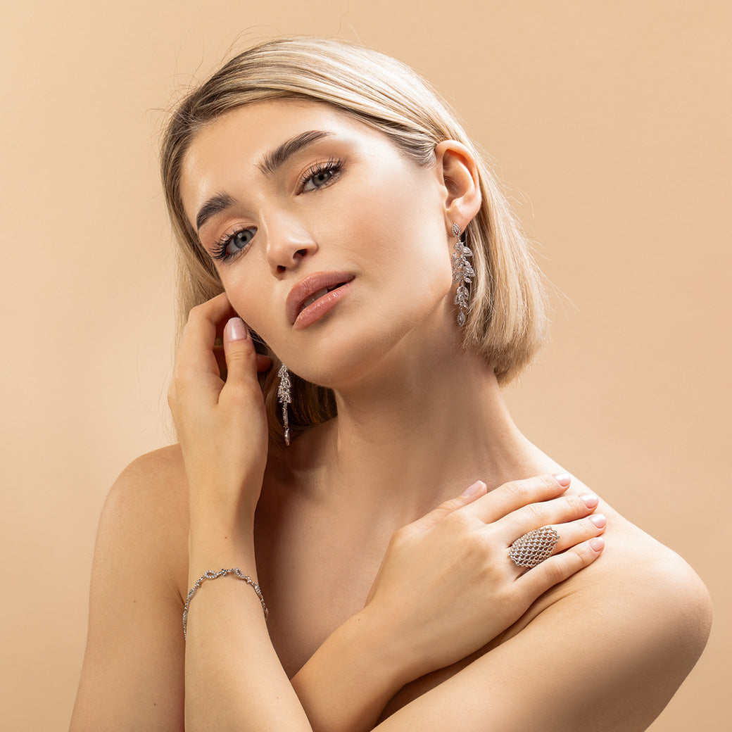 Długie wiszące kolczyki z cyrkoniami Scarlet Whispers