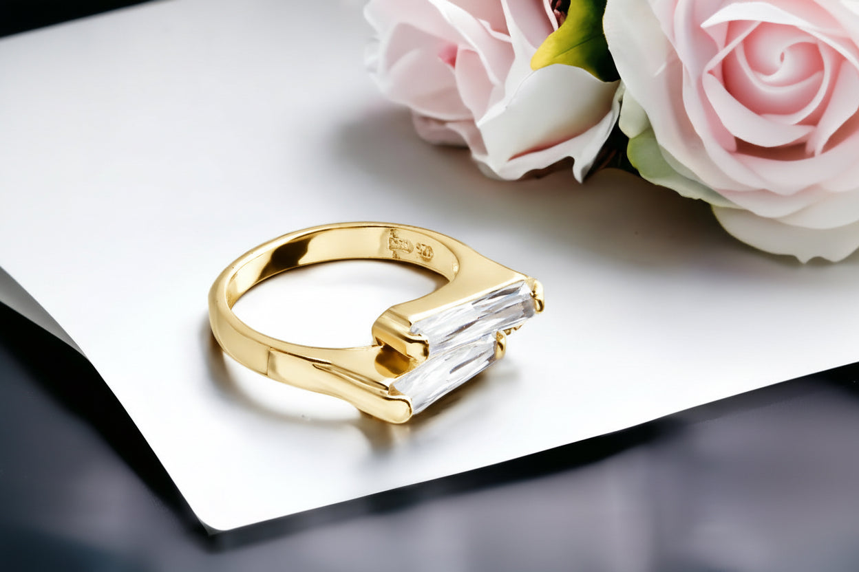 Pierścionek z prostokątnymi cyrkoniami srebro pozłacane