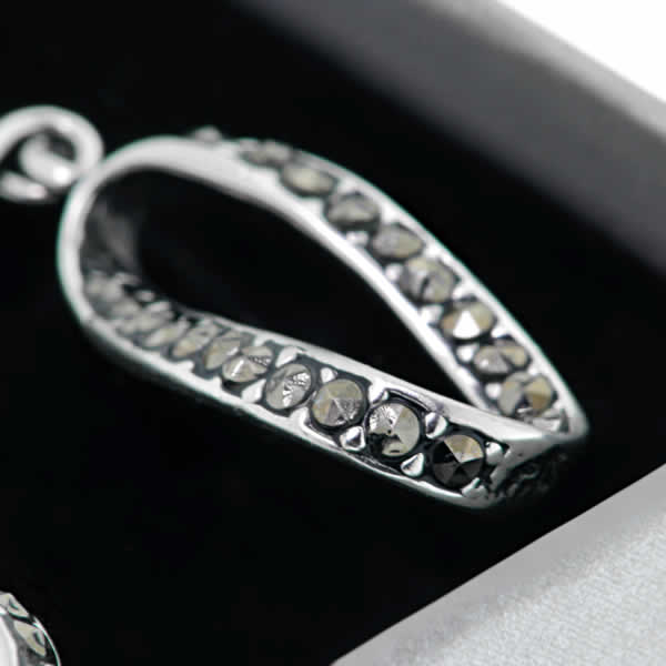 Kolczyki z markazytami