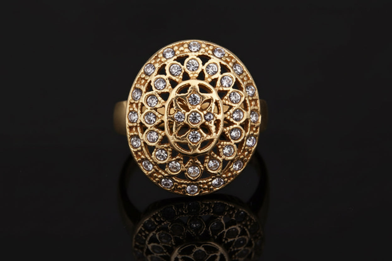 Duży owalny pierścionek z cyrkoniami