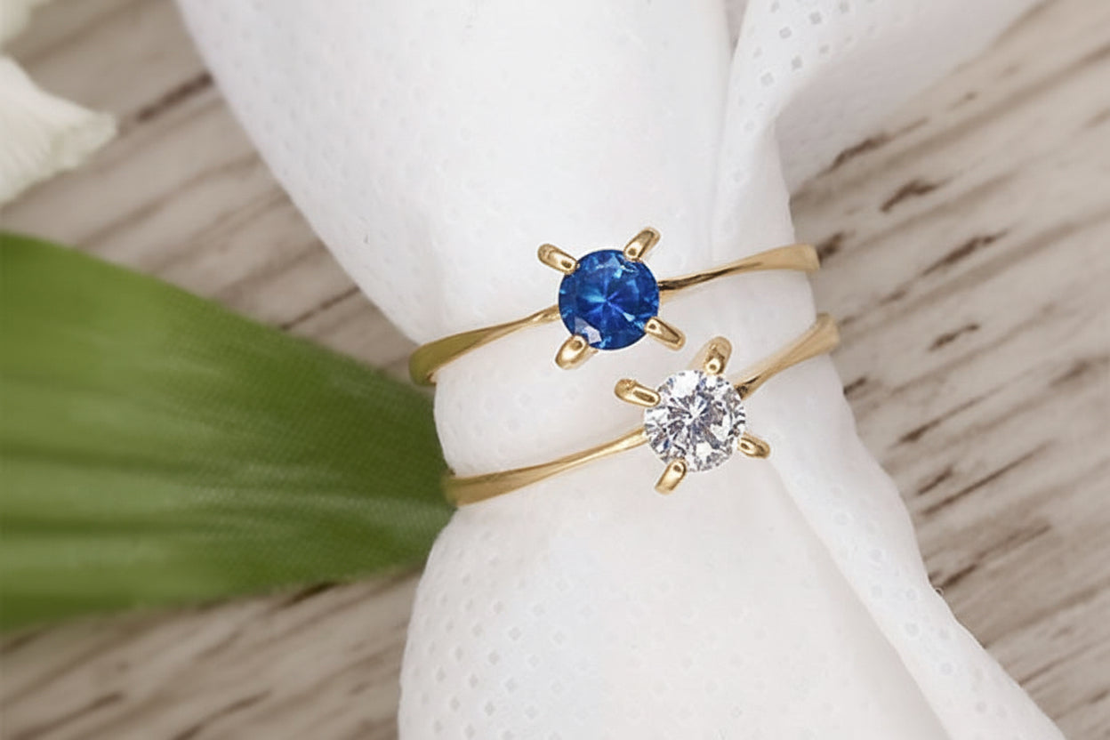 Pierścionek z niebieską cyrkonią 4mm