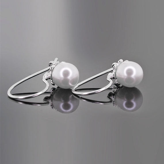 Wiszące kolczyki z perełką 8mm