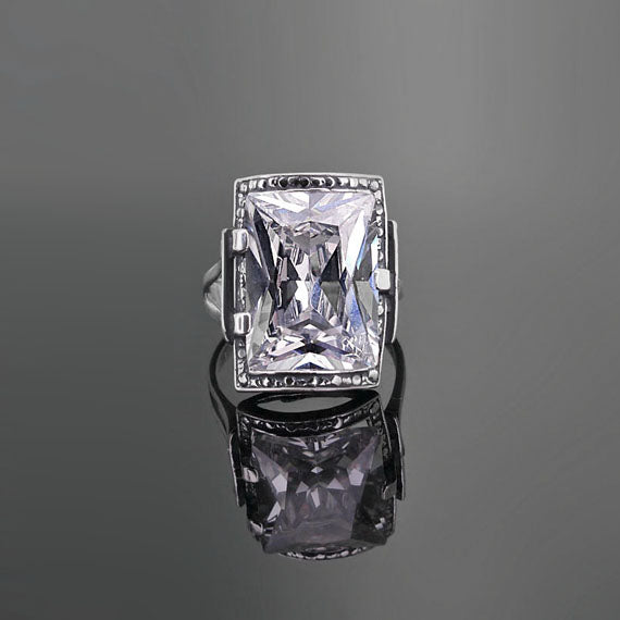 Pierścionek z dużą cyrkonią 17x12mm