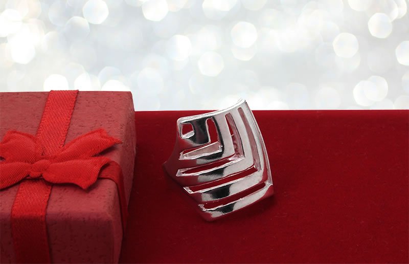 Szeroki pierścionek w stylu greckim