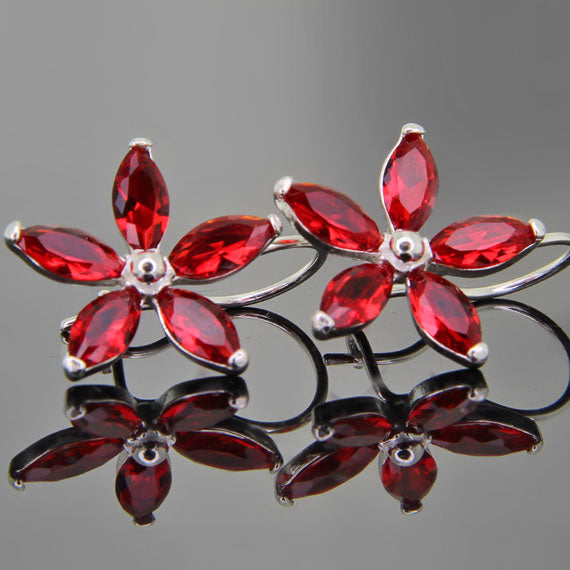 Kolczyki z dużym rubinowym kwiatem