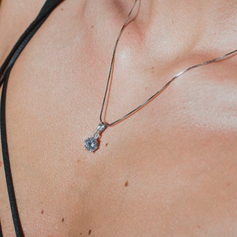 Wisiorek z cyrkonią 7mm