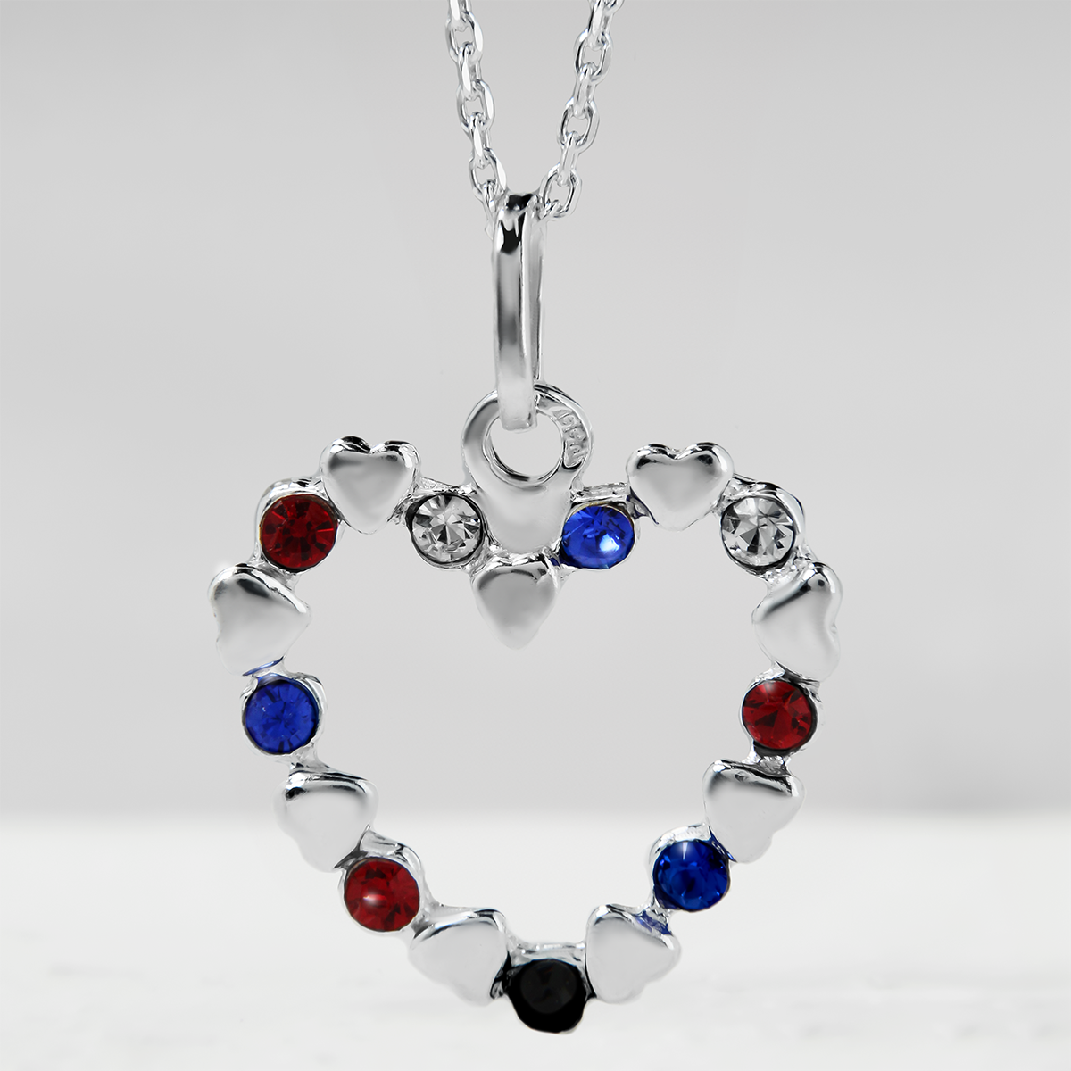 Wielokolorowy wisiorek serce