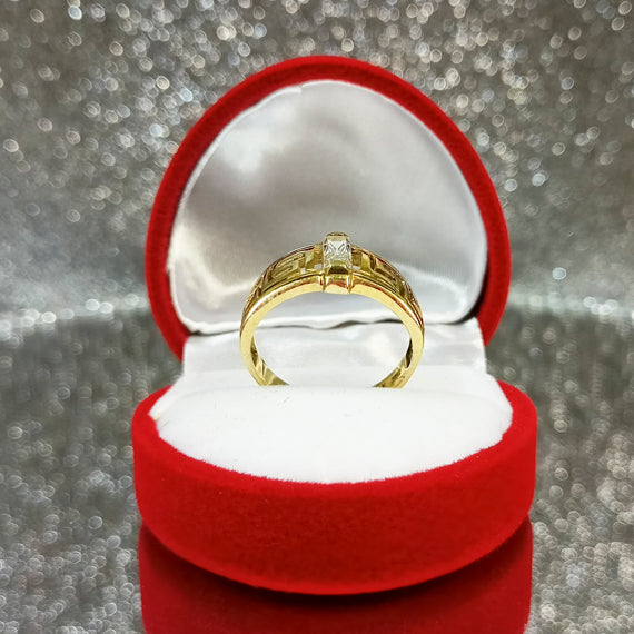 Złoty pierścionek droga grecki z kamieniem