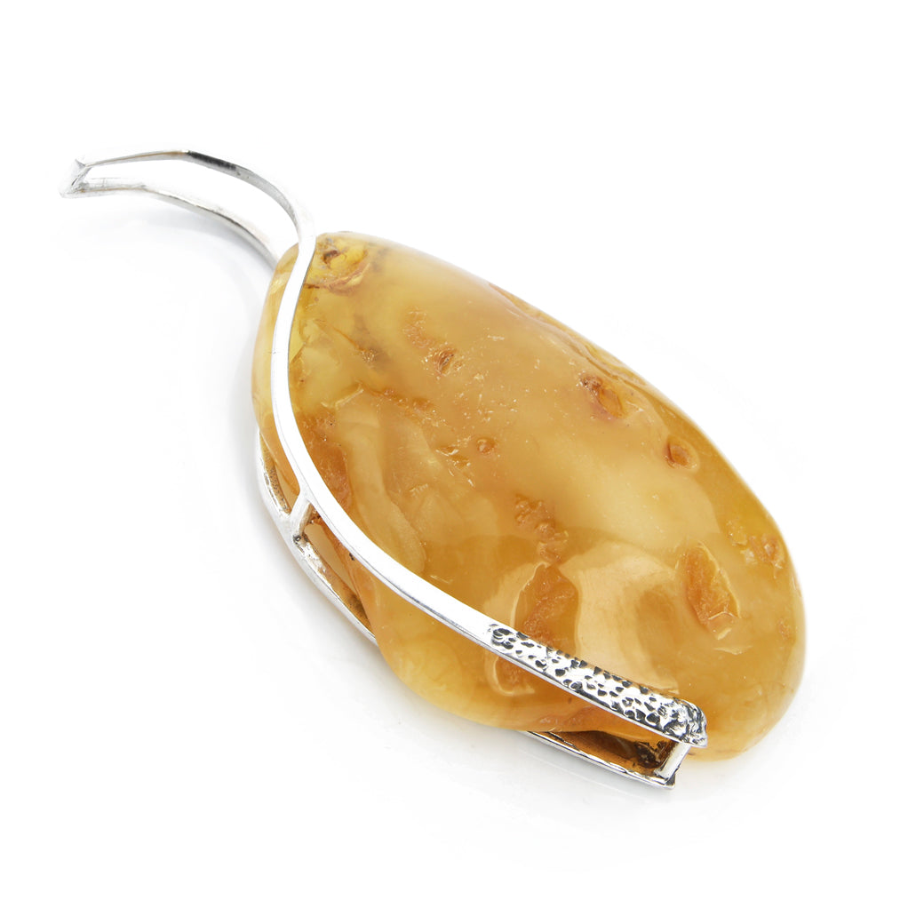 Duży wisior z naturalnym bursztynem