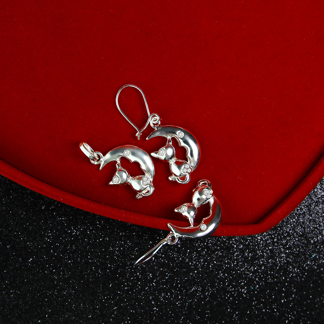 Kolczyki koty na księżycu