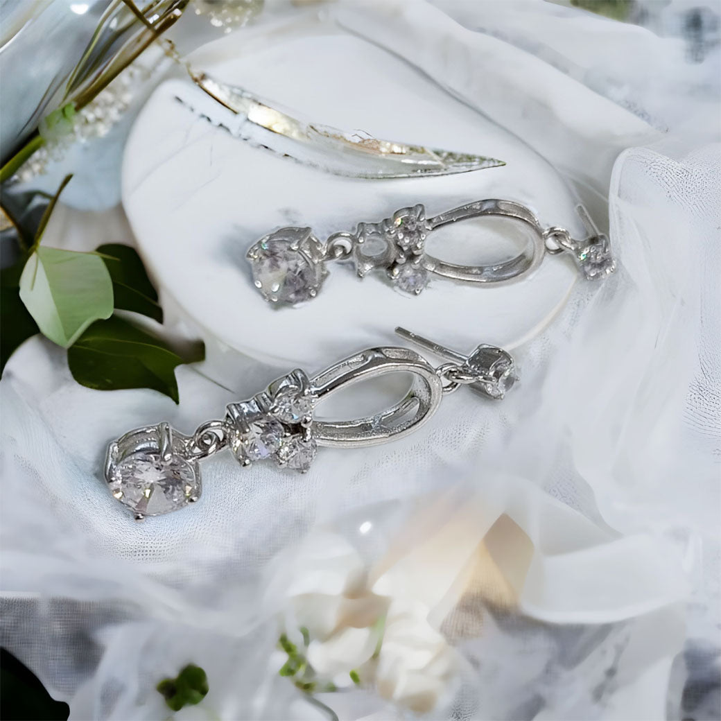 Kolczyki wiszące z kamieniami