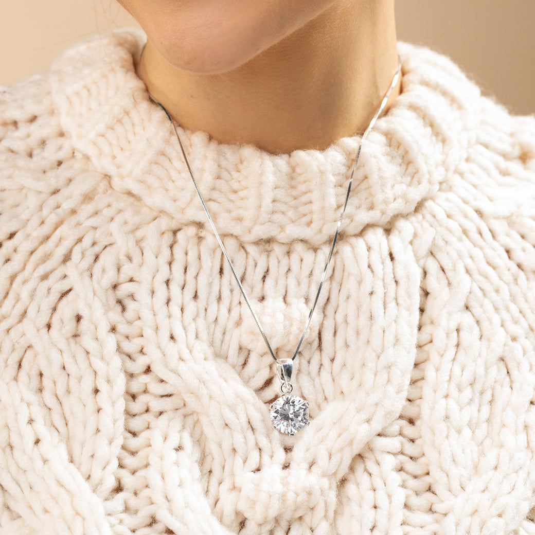 Wisiorek z 15mm cyrkonią