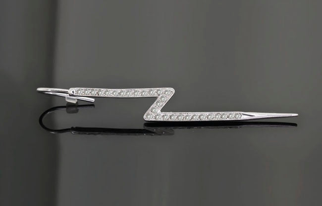 Kolczyk-nausznica błyskawica