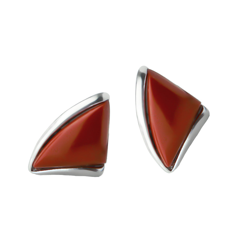 Kolczyki trójkątne z koralem