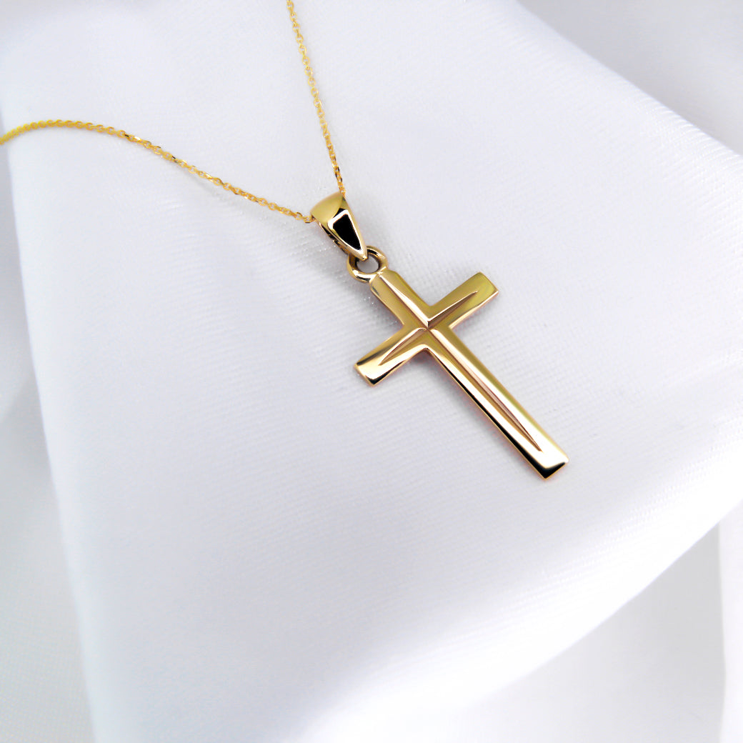 Krzyżyk z łańcuszkiem ze złota + pudełko z grawerem Pamiątka I Komunii Świętej