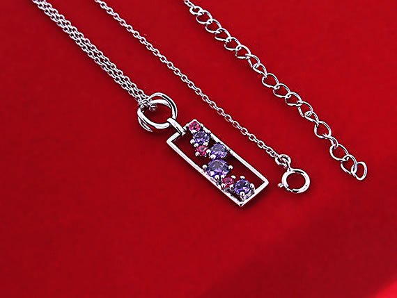 Naszyjnik z zawieszką