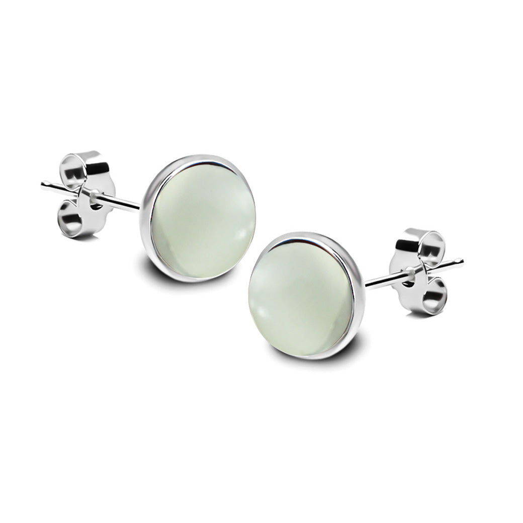 Kolczyki z kamieniem z efektem kociego oczka białe