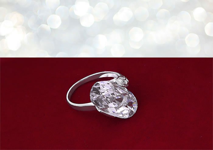 Pierścionek asymetryczny z cyrkonią 2cm