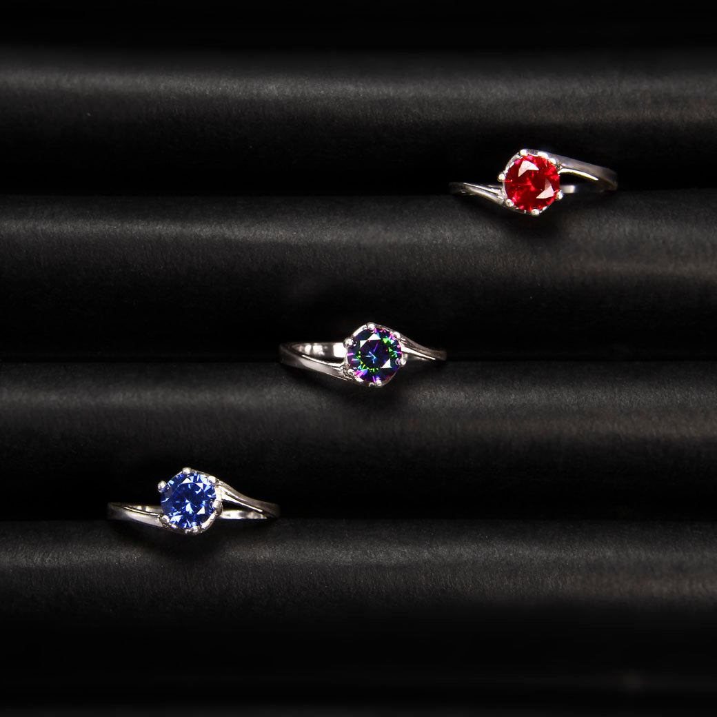 Pierścionek skręcony z cyrkonią tanzanit