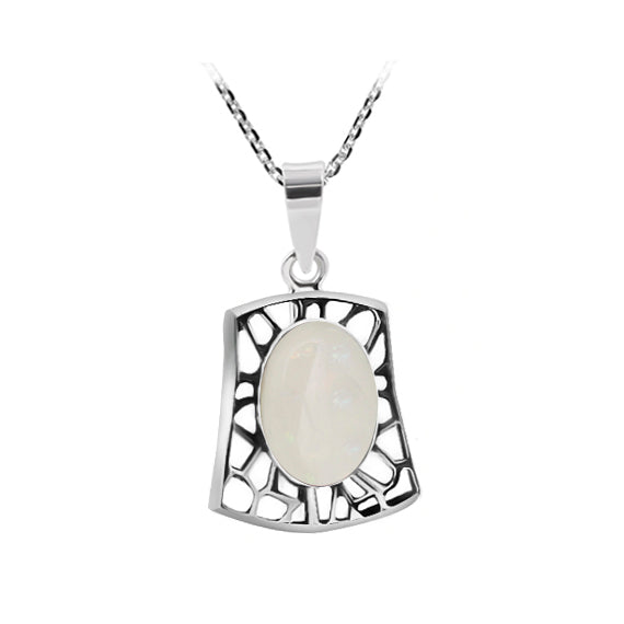 Retro wisiorek z opalem