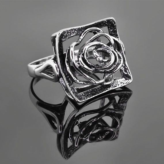Pierścionek ażurowa róża