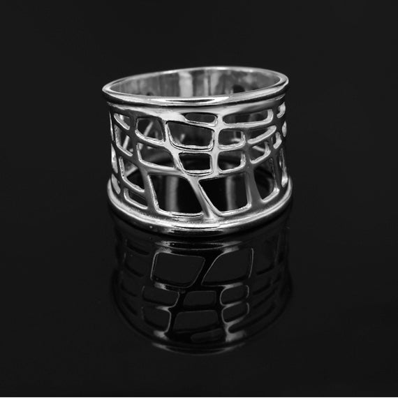 Ażurowy wysoki pierścionek