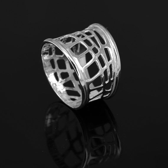 Ażurowy wysoki pierścionek