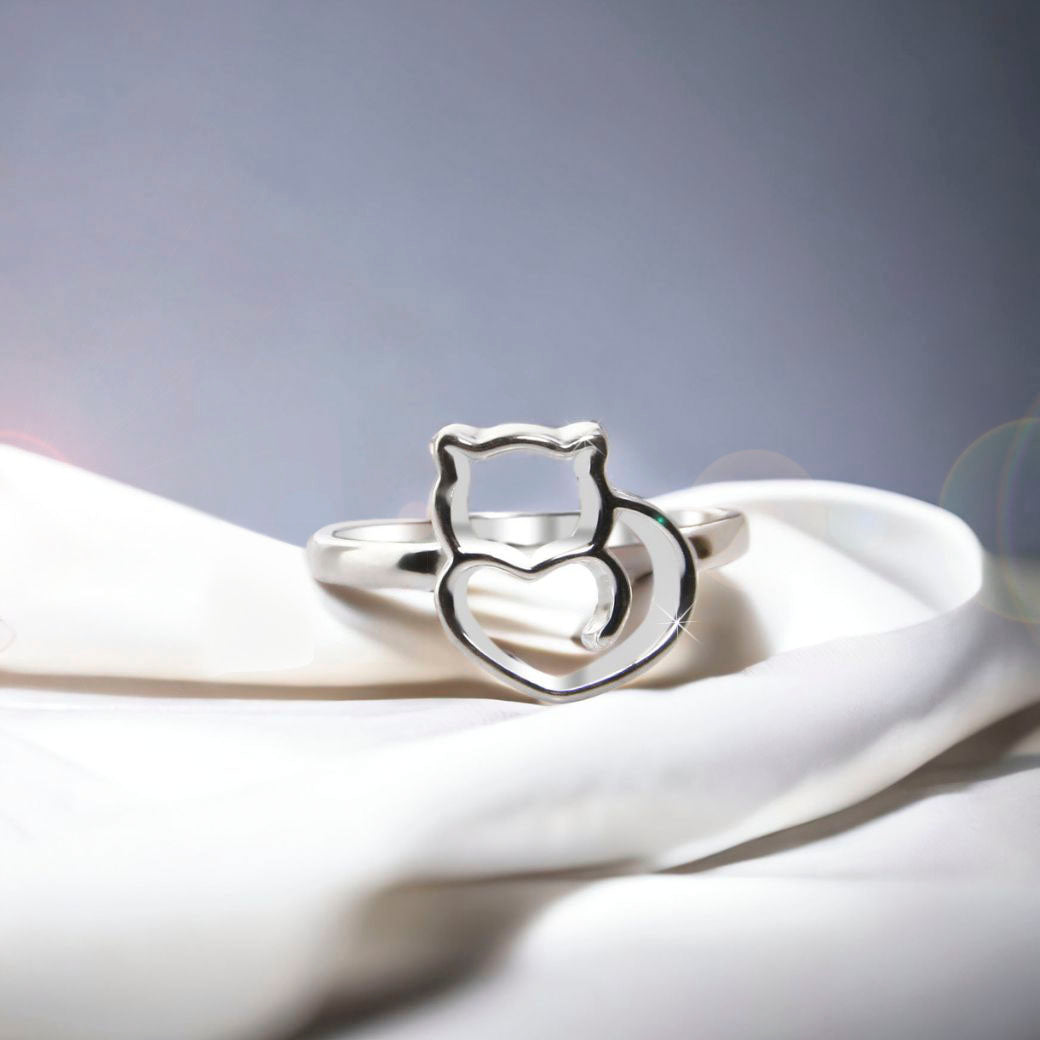 Pierścionek z kotem i sercem