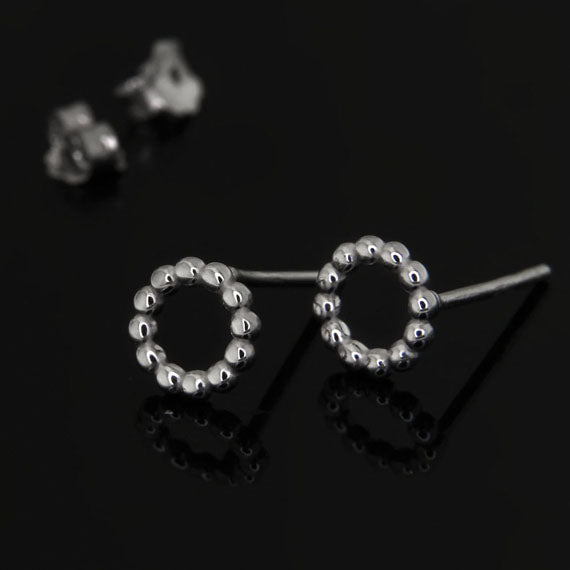 Kolczyki koła z kuleczkami