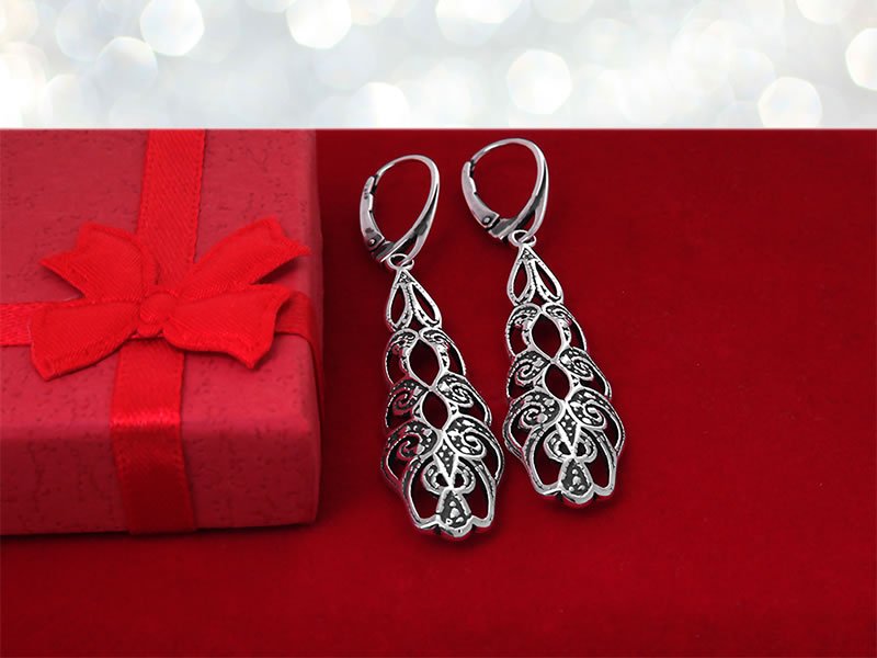 Wiszące ażurowe kolczyki