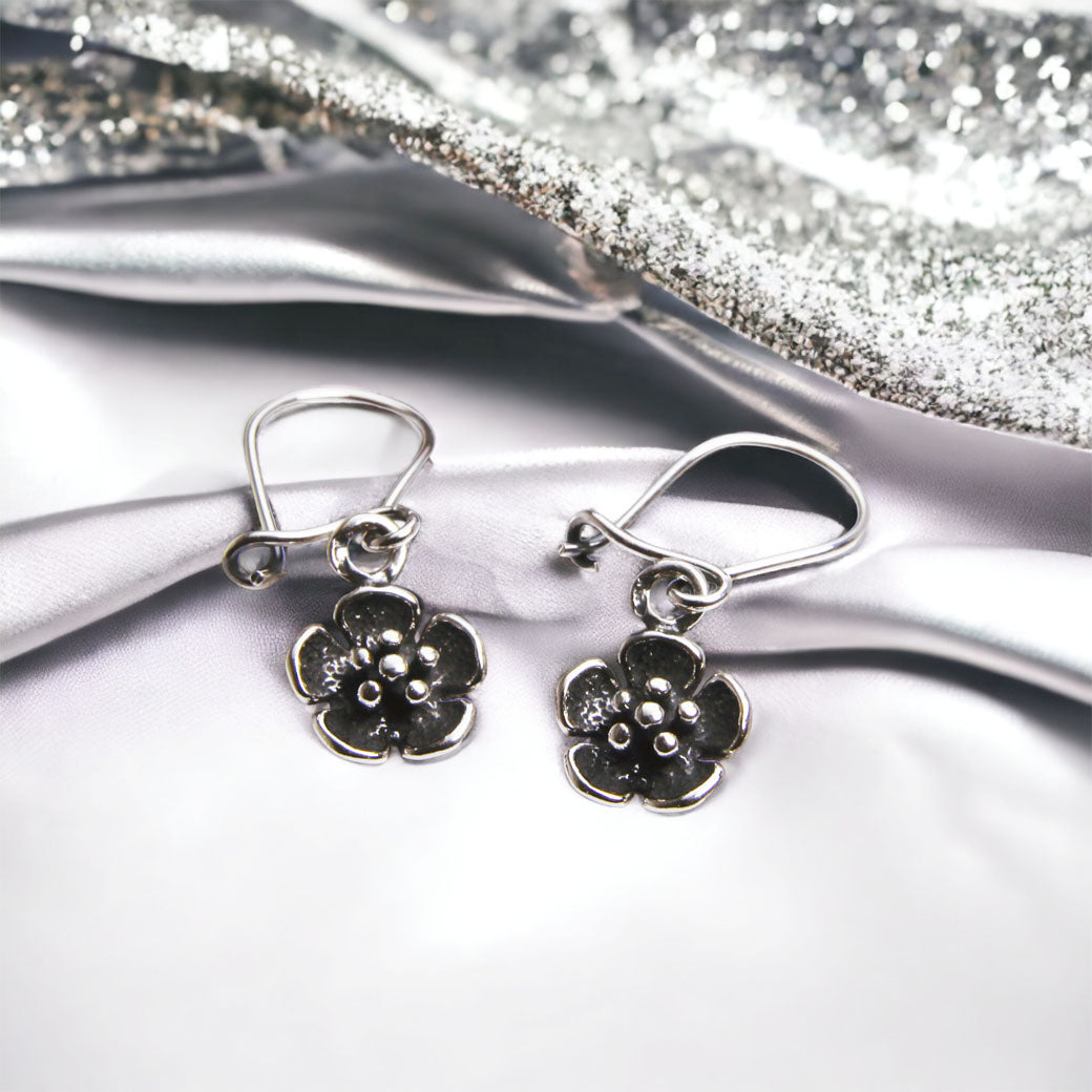 Kolczyki wiszące kwiaty