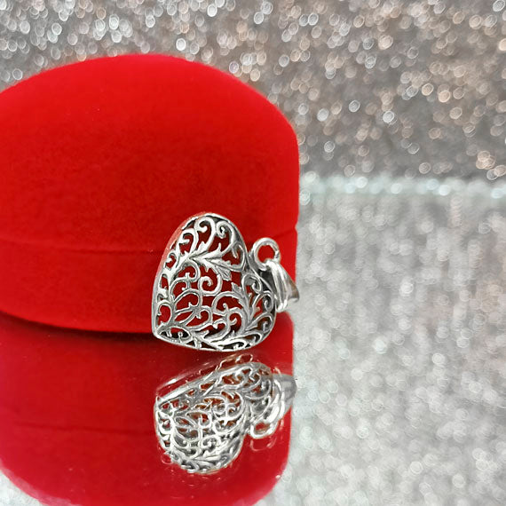 Ażurowy wisiorek serce z łańcuszkiem KOMPLET