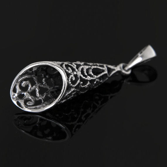 Wisiorek ażurowy stożek