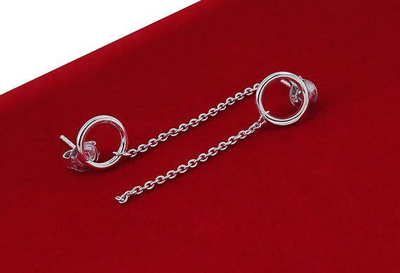 Kolczyki z łańcuszkiem