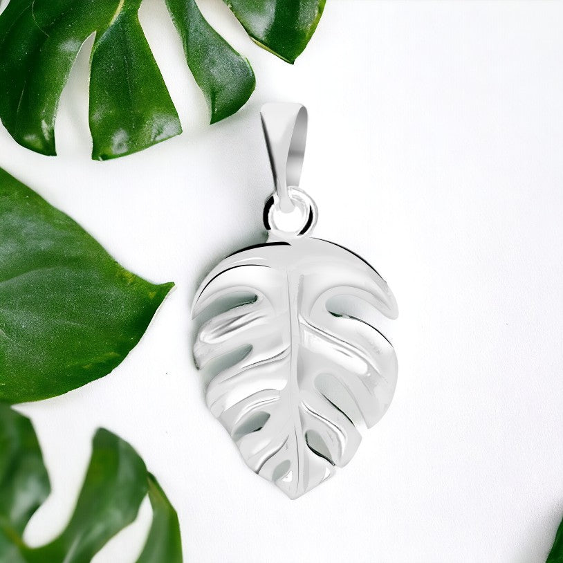 Wisiorek monstera liść