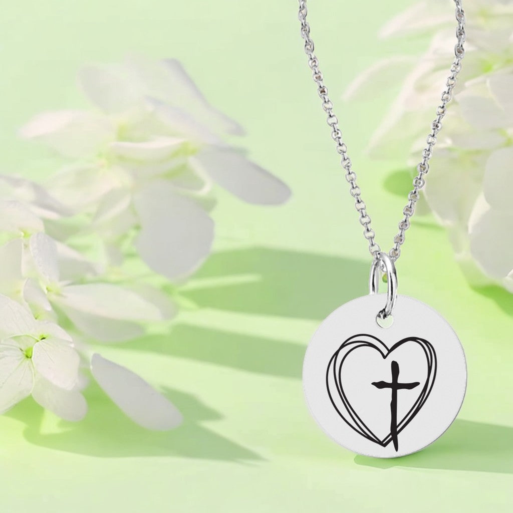 Grawerowana zawieszka medalik na pamiątkę I Komunii Świętej - serce z krzyżykiem