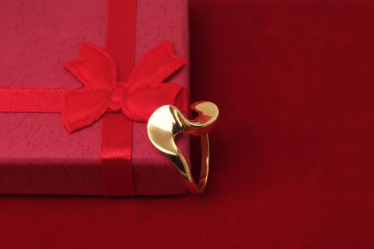 Pierścionek skręcony