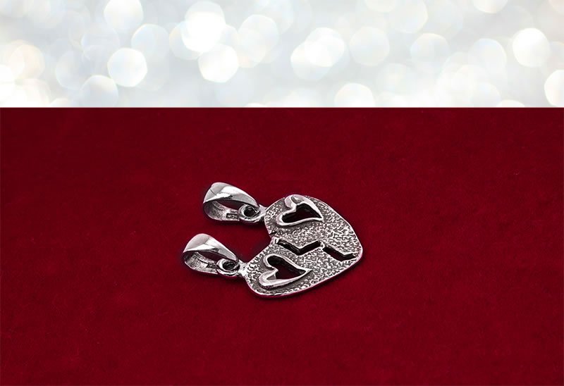 Wisiorek łamany serce