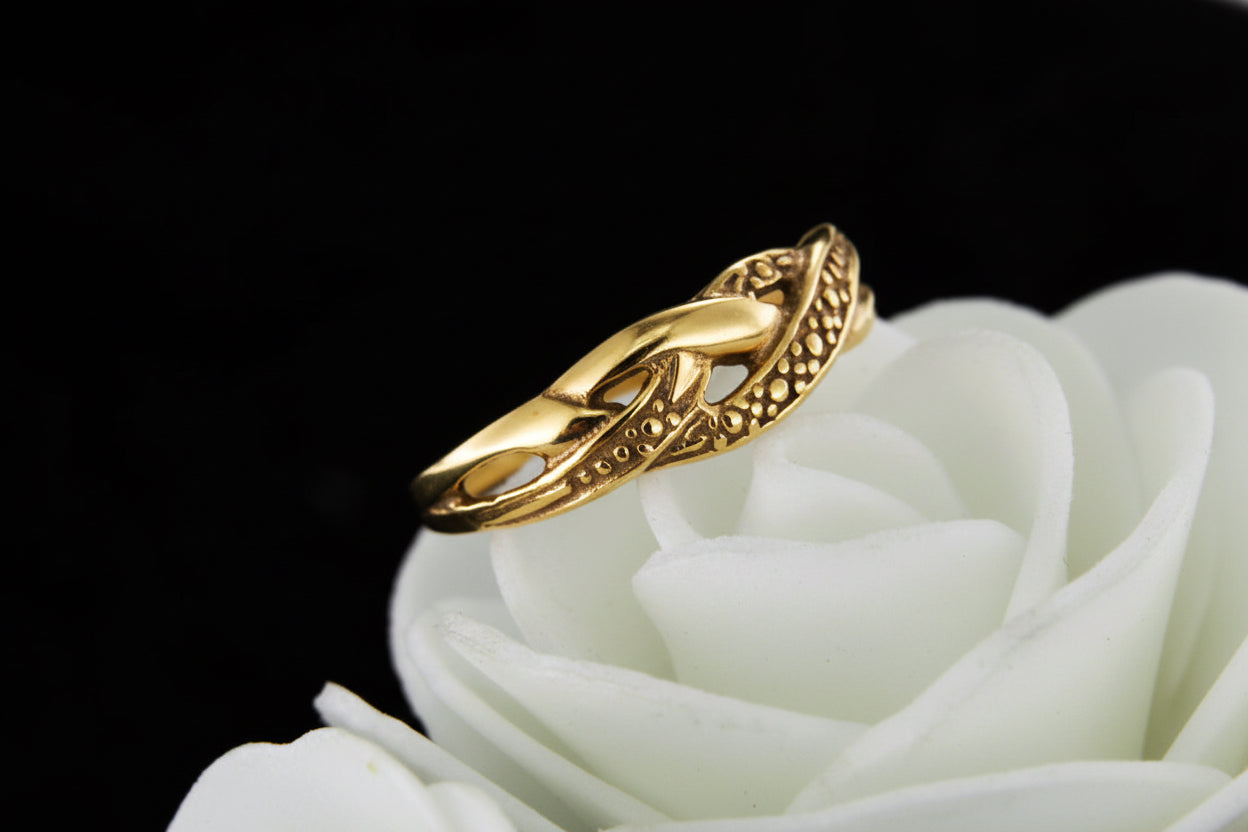 Pierścionek warkocz srebro pozłacane