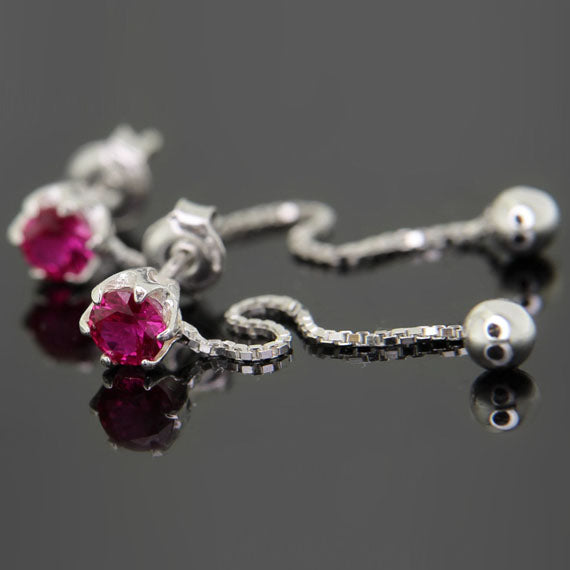 Kolczyki łańcuszki z różową cyrkonią